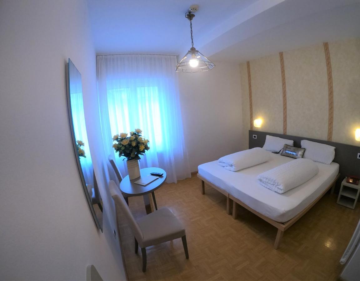 Albergo Alla Torre Siegler Im Thurm Merano Bagian luar foto