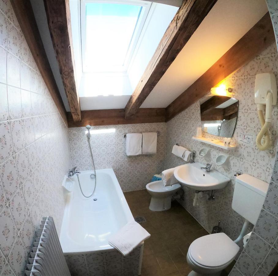 Albergo Alla Torre Siegler Im Thurm Merano Bagian luar foto