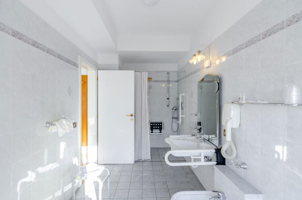 Albergo Alla Torre Siegler Im Thurm Merano Bagian luar foto